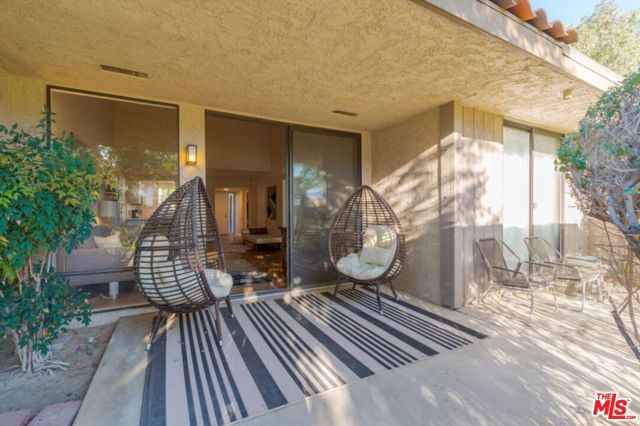 1931 Paseo Raqueta, Palm Springs CA: https://media.crmls.org/mediaz/b32b8fa2-35e4-4941-9e4f-b40b103fc211.jpg