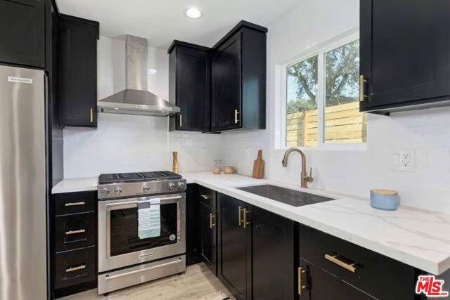 10801 Galvin Street, Culver City CA: https://media.crmls.org/mediaz/b32d3249-9b2a-461a-83e7-b52b8ab40e73.jpg