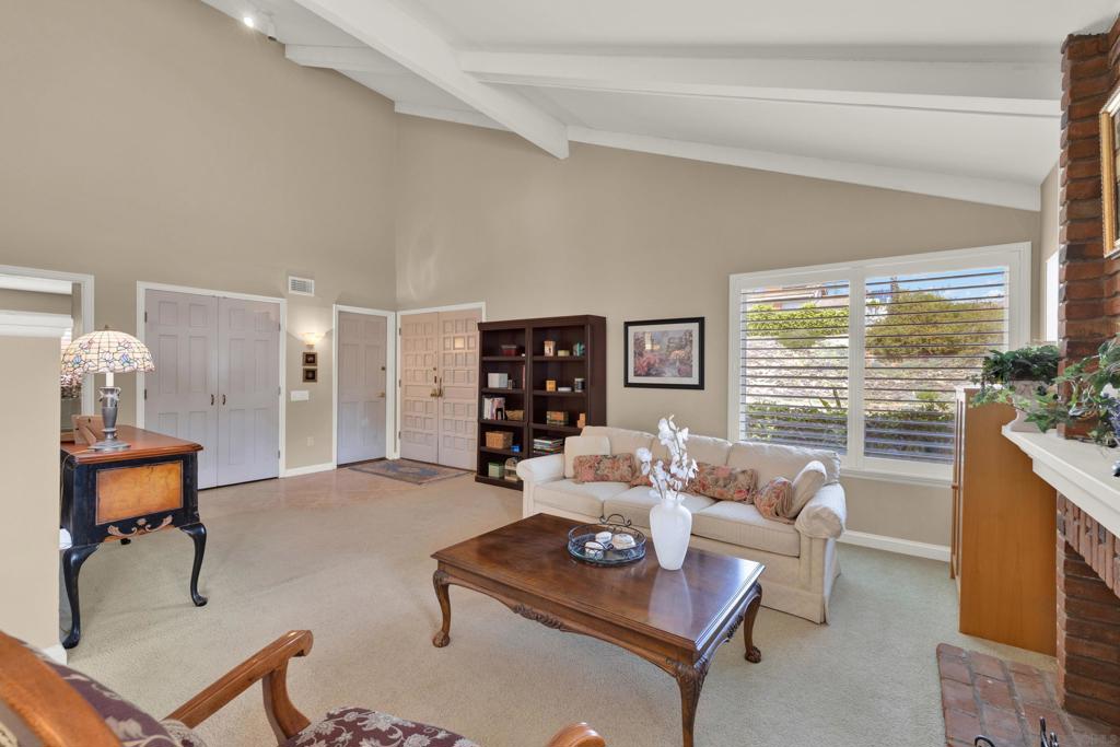 12475 Floresta Way - photo 13