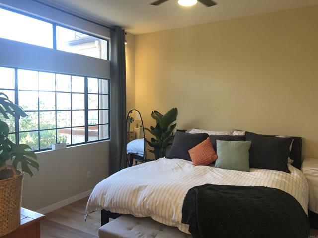 Detail Gallery Image 9 of 12 For 2861 Andover Ave, Carlsbad,  CA 92010 - 2 Beds | 2 Baths