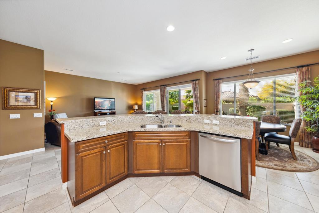 MLS #219133527DA image #13