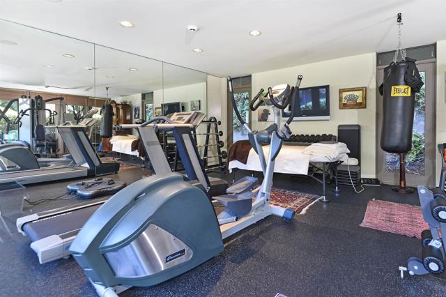 567 GAGE LANE, San Diego CA: https://media.crmls.org/mediaz/b32dd50f-f264-4788-9c62-4ae23c272670.jpg