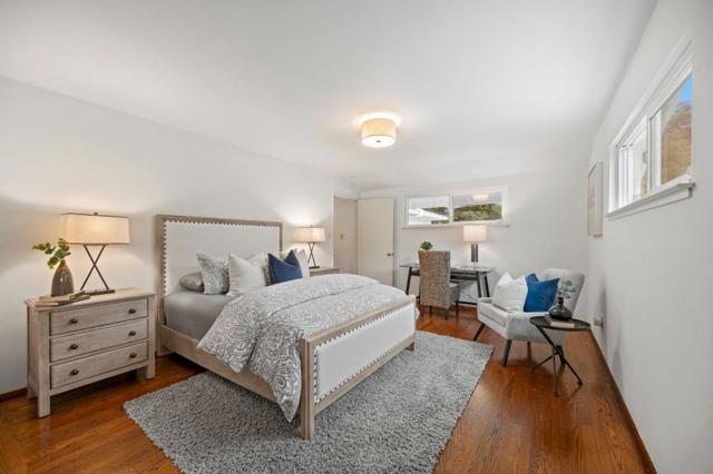 1511 La Mesa Drive, Burlingame CA: https://media.crmls.org/mediaz/b32e0de1-ef00-4bf7-ad1f-ff4c4ffb0d1f.jpg