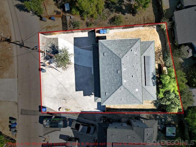 130 Scenic Dr, El Cajon CA: https://media.crmls.org/mediaz/b32e3f38-97fe-4758-b5a5-edc0cc62ee90.jpg