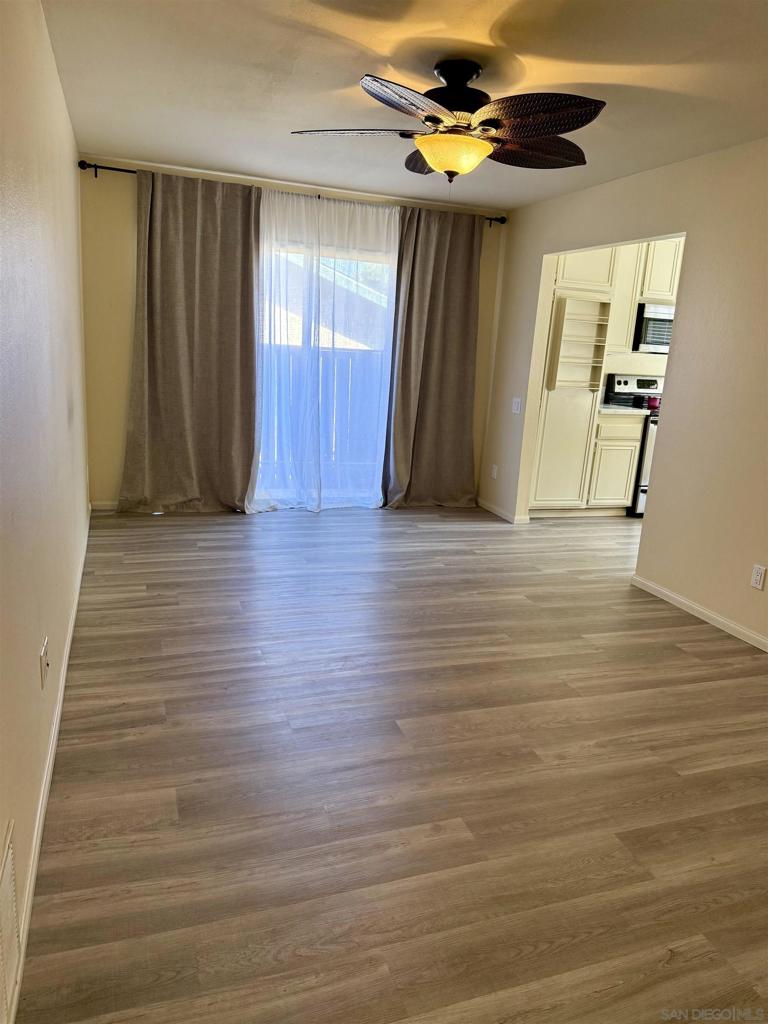 11195 Madrigal St - photo 7