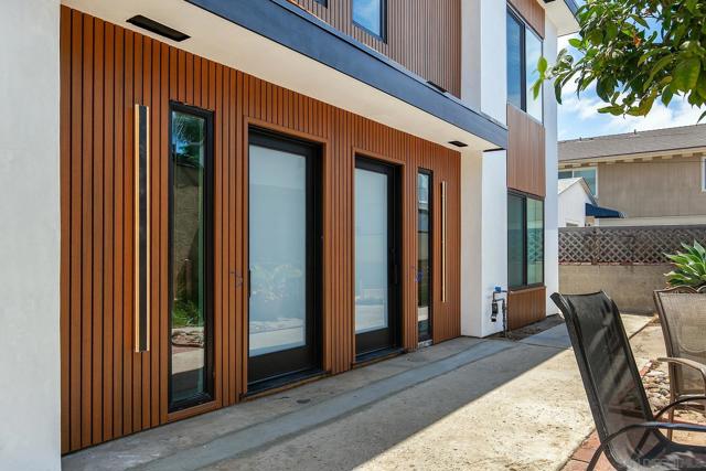 Details for 3861 Kendall  A, San Diego, CA 92109