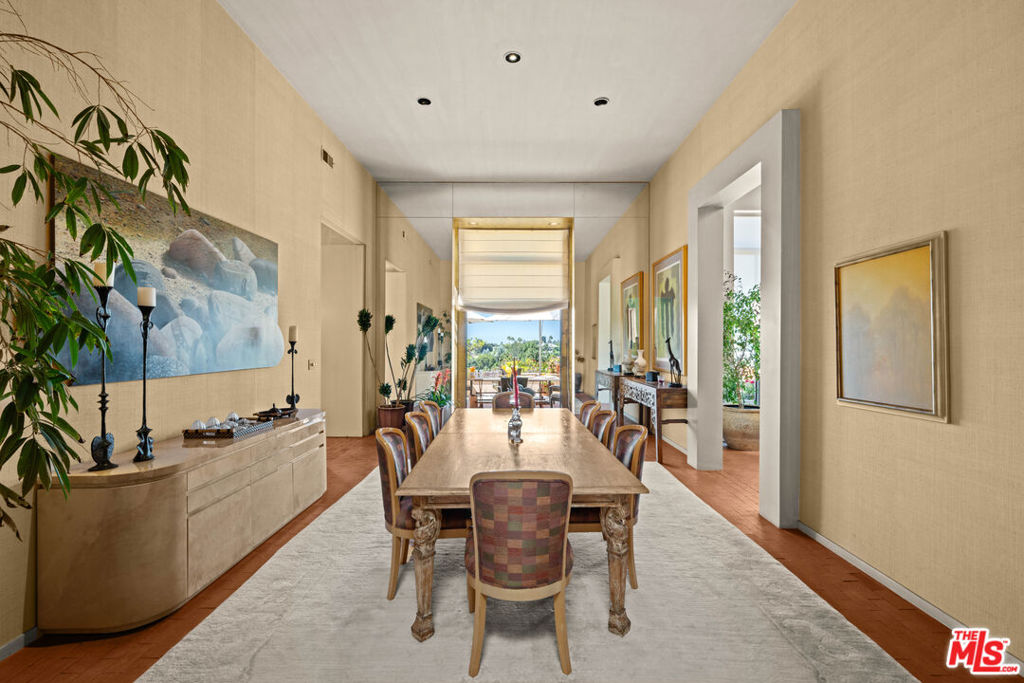 MLS #25595643 image #17