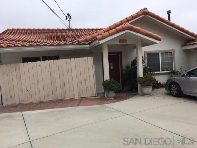 Image 8 of 12 For 14631 Twin Peaks Rd