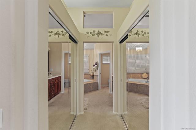 11464 Alborada, San Diego CA: https://media.crmls.org/mediaz/b331a600-7699-4a09-8e10-32174ea9d5da.jpg