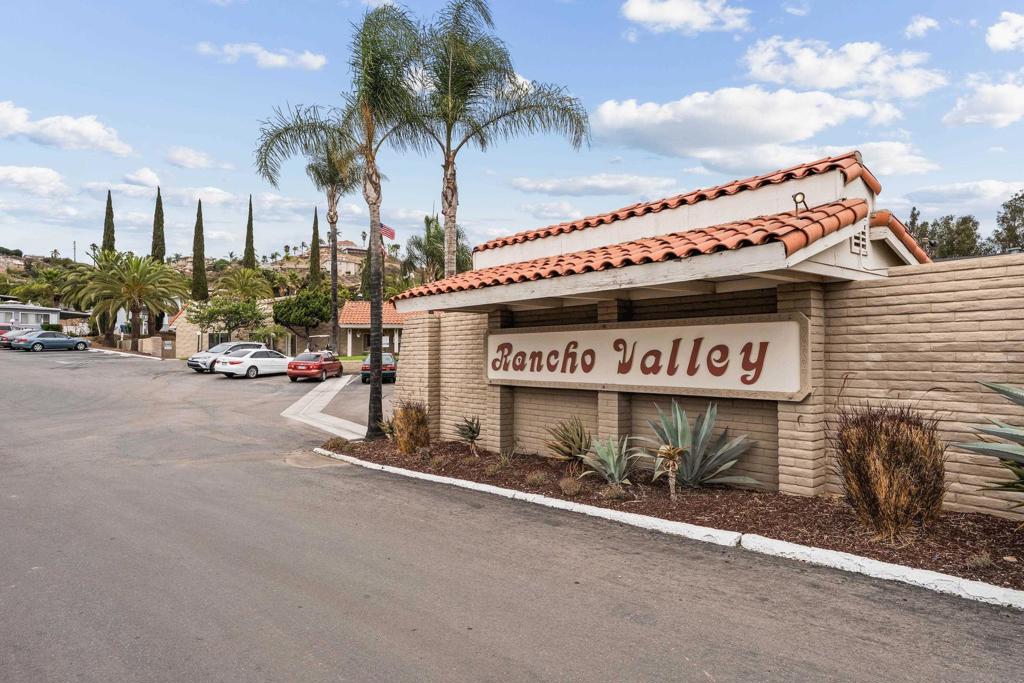 MLS #250039285SD image #11