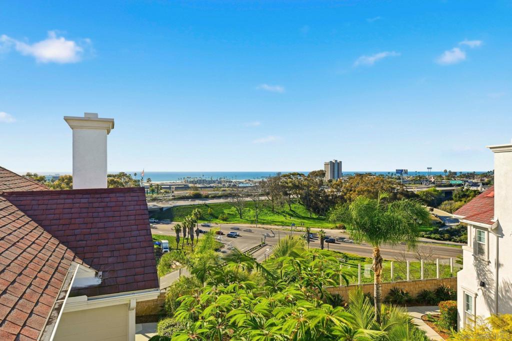 845 Harbor Cliff Way