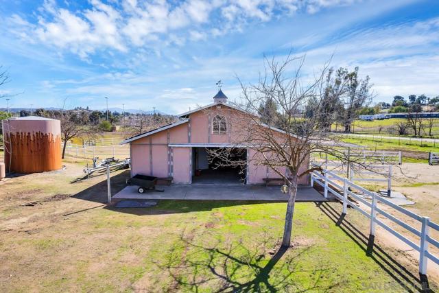 1005 Elm St, Ramona, California 92065, 5 Bedrooms Bedrooms, ,2 BathroomsBathrooms,Single Family Residence,For Sale,Elm St,250020347SD