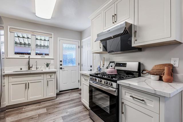 564 Irving Avenue, San Jose CA: https://media.crmls.org/mediaz/b3358784-fbd4-437b-83c8-81130f06a53d.jpg
