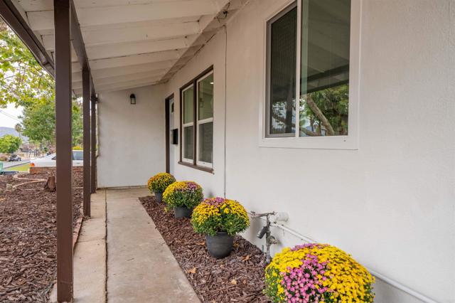 Detail Gallery Image 2 of 25 For 9468 Wharton Road, Santee,  CA 92071 - 3 Beds | 2 Baths