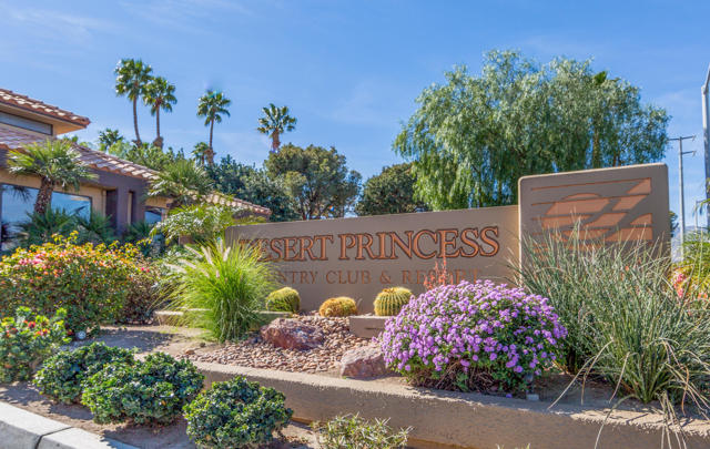 67320 Cumbres Court, Cathedral City CA: https://media.crmls.org/mediaz/b336131d-49b9-4f3d-a0d8-1a31725aae24.jpg
