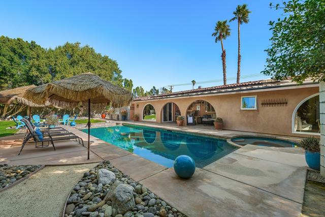 2525 N Farrell Drive, Palm Springs CA: https://media.crmls.org/mediaz/b3367b6f-637e-4e20-bffd-2e4dbf5e81e6.jpg