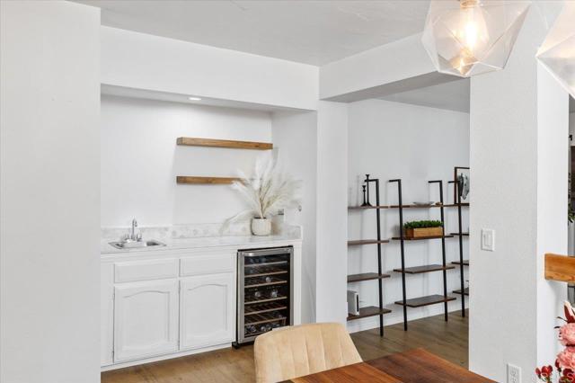 Detail Gallery Image 9 of 33 For 1113 Wren, Escondido,  CA 92026 - 2 Beds | 2/1 Baths