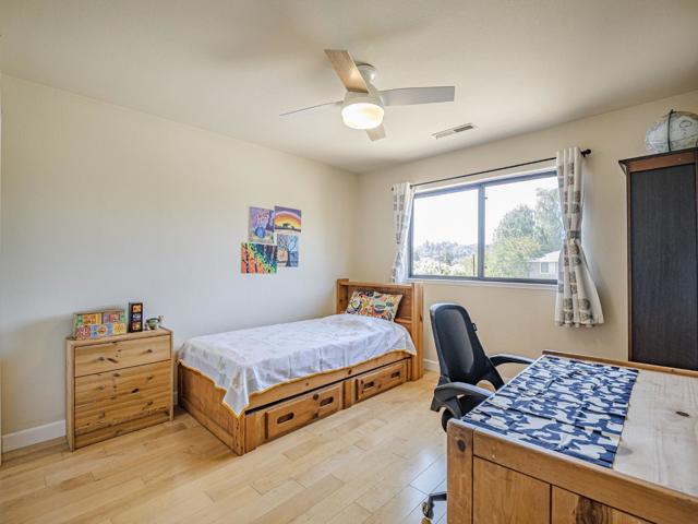 14 Sageland Court, Scotts Valley CA: https://media.crmls.org/mediaz/b3370d5c-4974-490d-a845-3abf2c5177ba.jpg