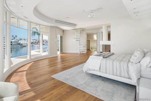 1 The Point, Coronado CA: https://media.crmls.org/mediaz/b3373c69-ca48-4f1a-925c-f9e506043456.jpg