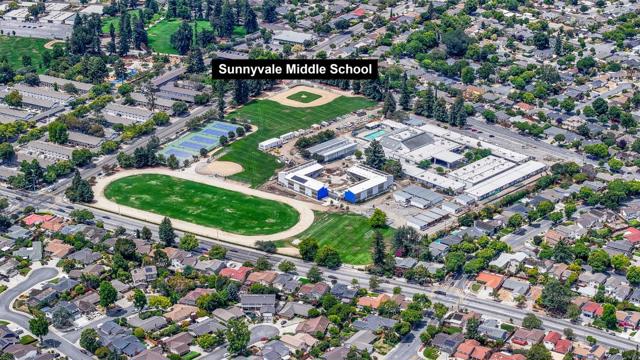 857 Peach Avenue, Sunnyvale CA: https://media.crmls.org/mediaz/b3375282-8246-47c8-b454-3fbdbffc48fc.jpg