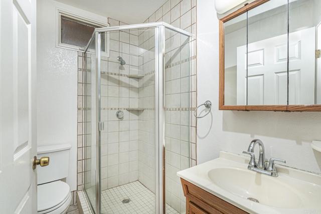 774 Laguna, Carlsbad CA: https://media.crmls.org/mediaz/b337a02f-4987-4a1b-8e9a-134d96b9b763.jpg