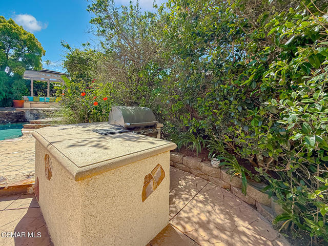 Image 50 of 67 For 388 Via Cresta