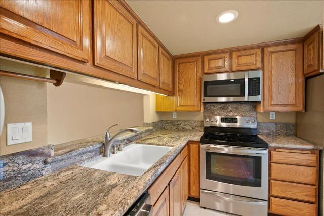24280 Dover Lane, Hayward CA: https://media.crmls.org/mediaz/b339c6ee-c6cc-48a8-9a32-389eb5c7b76f.jpg