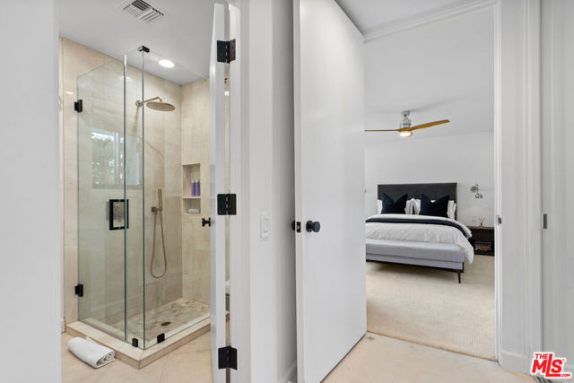 6 Exeter Court, Rancho Mirage CA: https://media.crmls.org/mediaz/b33a90a8-99bf-4a41-a470-3bf8746fd355.jpg
