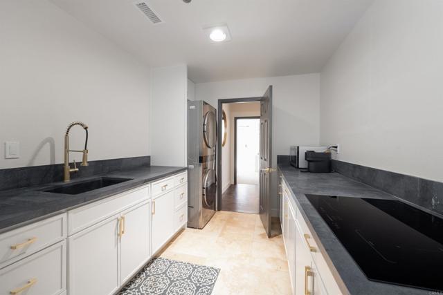 Image 14 of 28 For 3044 Casmeg Way