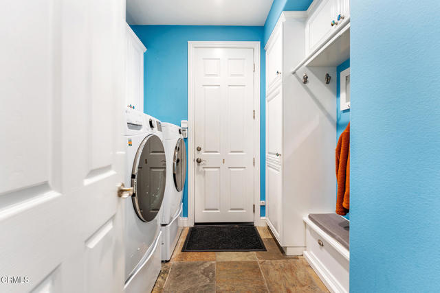 12428 Palmer Drive, Moorpark CA: https://media.crmls.org/mediaz/b33c2192-35ac-4f01-9d38-c66bc8ea34b9.jpg