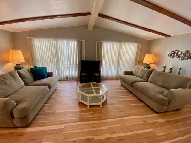 42627 Granite Place, Palm Desert CA: https://media.crmls.org/mediaz/b33c992b-809d-4761-849b-355e1c8f1bac.jpg