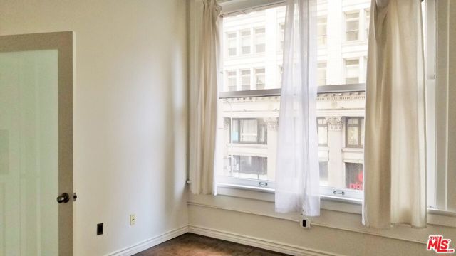 215 W 7th Street, Los Angeles CA: https://media.crmls.org/mediaz/b33d2bb4-b4c4-4a03-a09e-853a6af35fb9.jpg