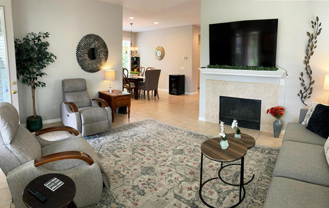 82087 Hopkins Drive, Indio CA: https://media.crmls.org/mediaz/b33e0616-3f6f-49b6-b11b-1604091cda38.jpg