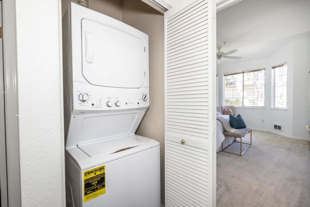 2309 Hastings Shore Lane, Redwood City CA: https://media.crmls.org/mediaz/b33e1ce4-d235-4241-bda8-f7af48f52e6b.jpg