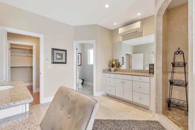 3848 Mariposa Drive, Clearlake CA: https://media.crmls.org/mediaz/b33e6ec2-b092-4e85-8fd8-05b8d1e03ddc.jpg