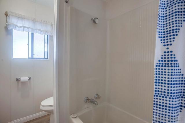 300 Channel Ln, Oceanside, California 92054, 1 Bedroom Bedrooms, ,1 BathroomBathrooms,Residential,For Sale,Channel Ln,240023036SD