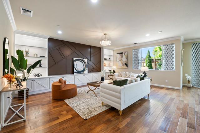 Image 4 of 62 For 32210 Regents Boulevard