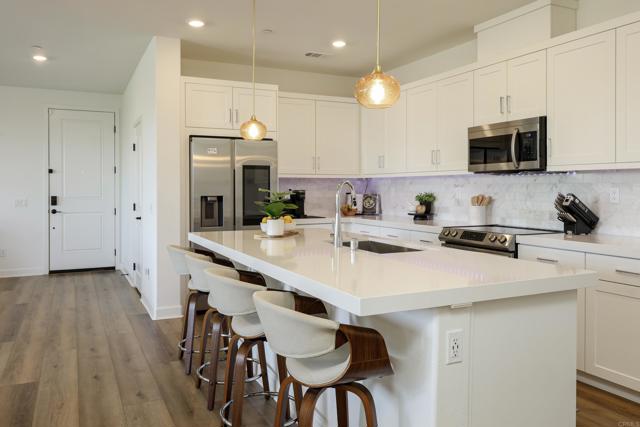 Detail Gallery Image 4 of 50 For 789 Mateo St #2,  Chula Vista,  CA 91911 - 4 Beds | 3 Baths