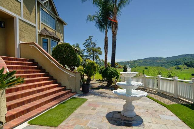 7790 Lost View Road, San Jose CA: https://media.crmls.org/mediaz/b340284b-35ad-4bfc-a322-dfa968d47dbb.jpg