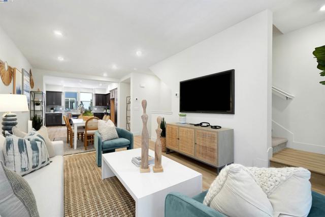 2119 Stanford Street, Alameda CA: https://media.crmls.org/mediaz/b3405e2d-dc30-4f80-952c-262dcee116a3.jpg