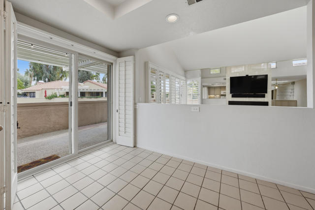 41774 Navarre Court, Palm Desert, CA 92260
