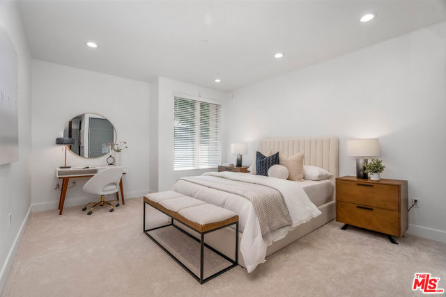 1318 S Roxbury Drive, Los Angeles CA: https://media.crmls.org/mediaz/b3416e66-c984-4d01-a23d-cf4184b9e65b.jpg