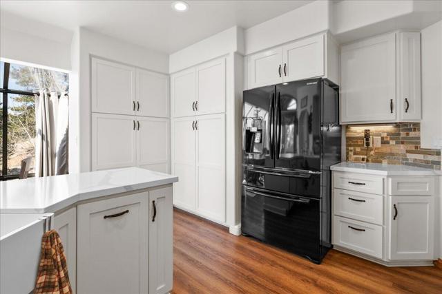 30097 Enchanted Way, Running Springs CA: https://media.crmls.org/mediaz/b341bd38-c8ea-43b5-a4fa-9a7ff0e25e87.jpg