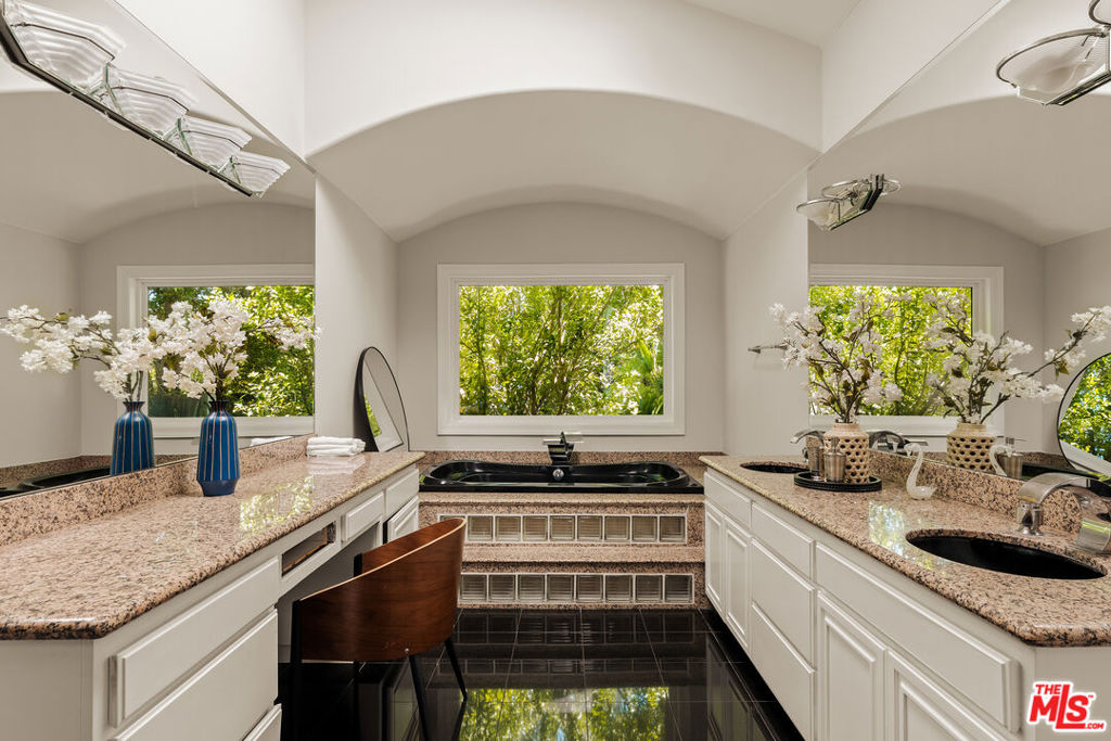 MLS #26860835 image #9
