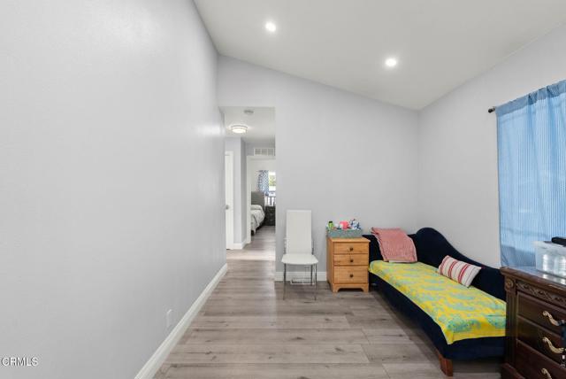1550 Rory Lane, Simi Valley CA: https://media.crmls.org/mediaz/b342bbe5-f5e3-4641-9bea-36a0f63335ac.jpg