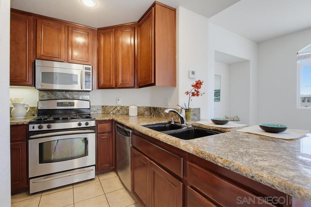 550 Almond - photo 6