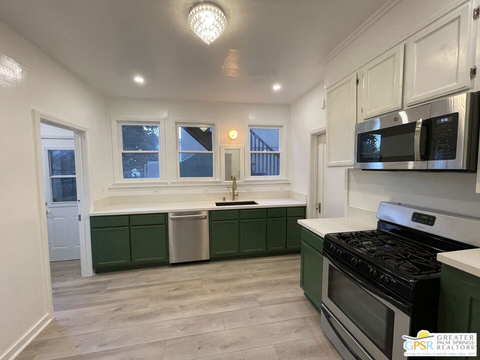 739 N OCCIDENTAL Boulevard #02