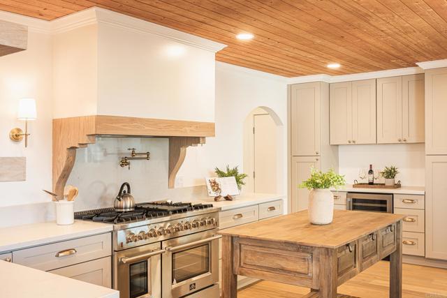 3951 Atascadero Drive, San Diego CA: https://media.crmls.org/mediaz/b3430895-e4c6-4eb8-b370-27b2e5f59ed0.jpg