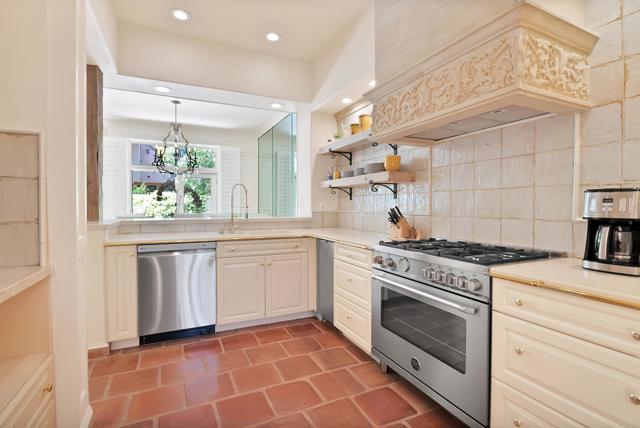 Detail Gallery Image 12 of 62 For 3612 Calle Juego, Rancho Santa Fe,  CA 92091 - 3 Beds | 2/1 Baths