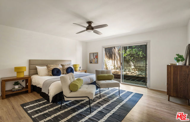 1943 Coolidge Avenue, Altadena CA: https://media.crmls.org/mediaz/b344fe12-ccba-492d-9a71-7f38cac7cba5.jpg